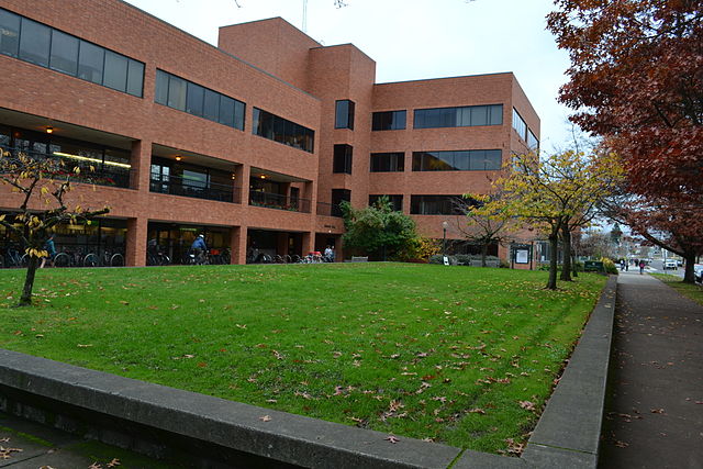 Oregon Hall at the University of Oregon